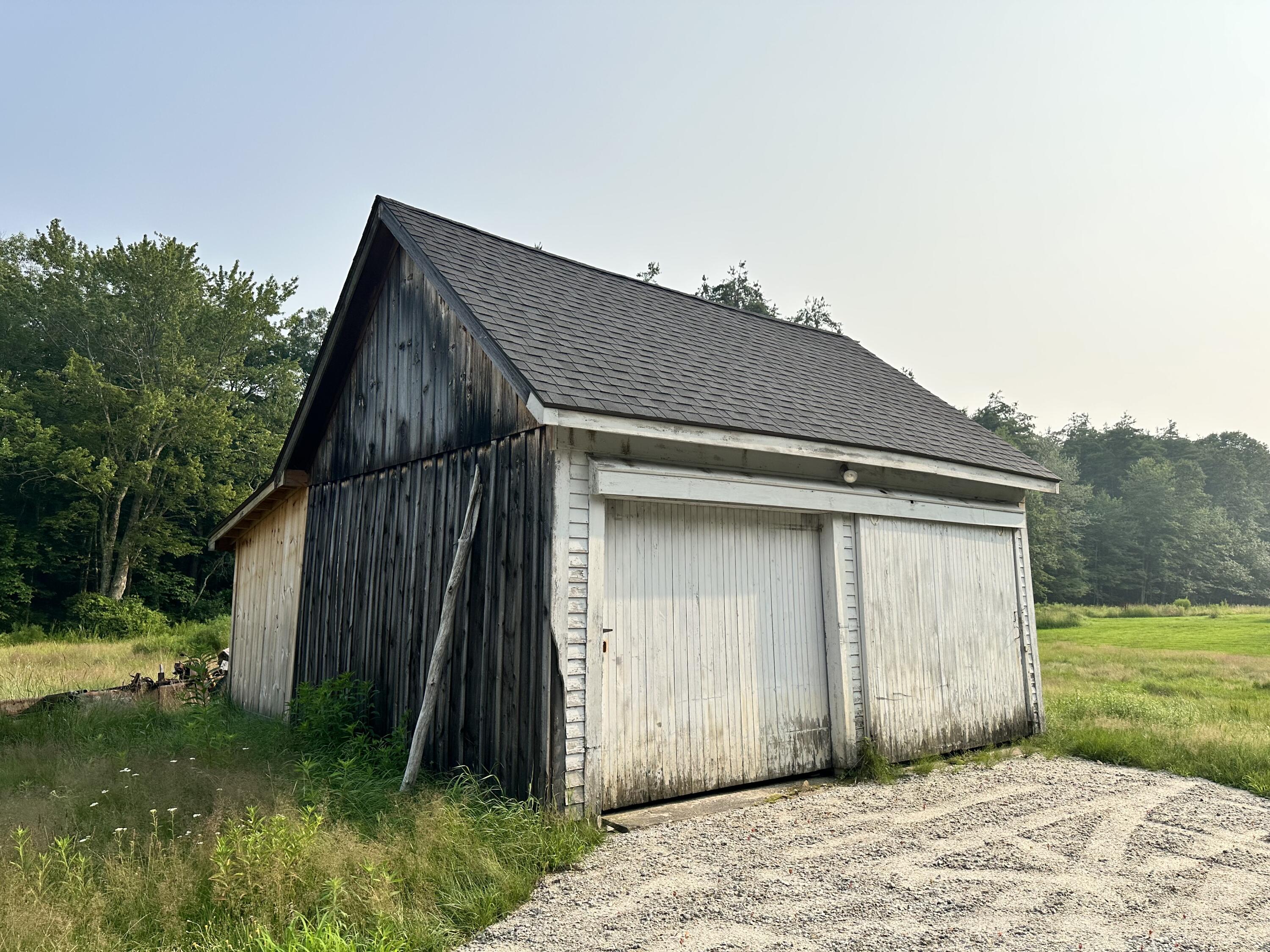 720 River Road Eliot, ME 03903 - Photo 13 of 31 6