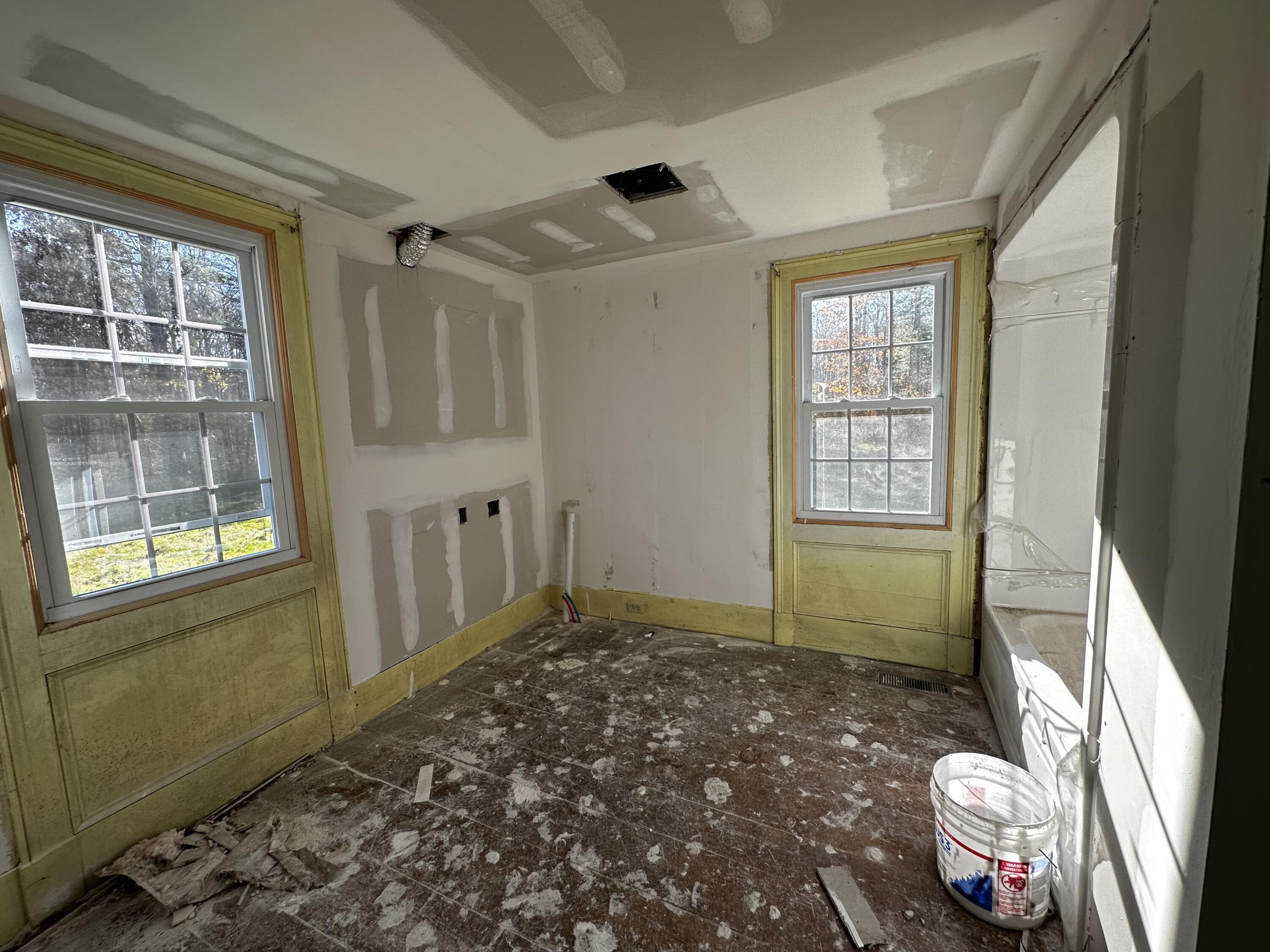 720 River Road Eliot, ME 03903 - Photo 21 of 31 2023-11-06 10.03.19