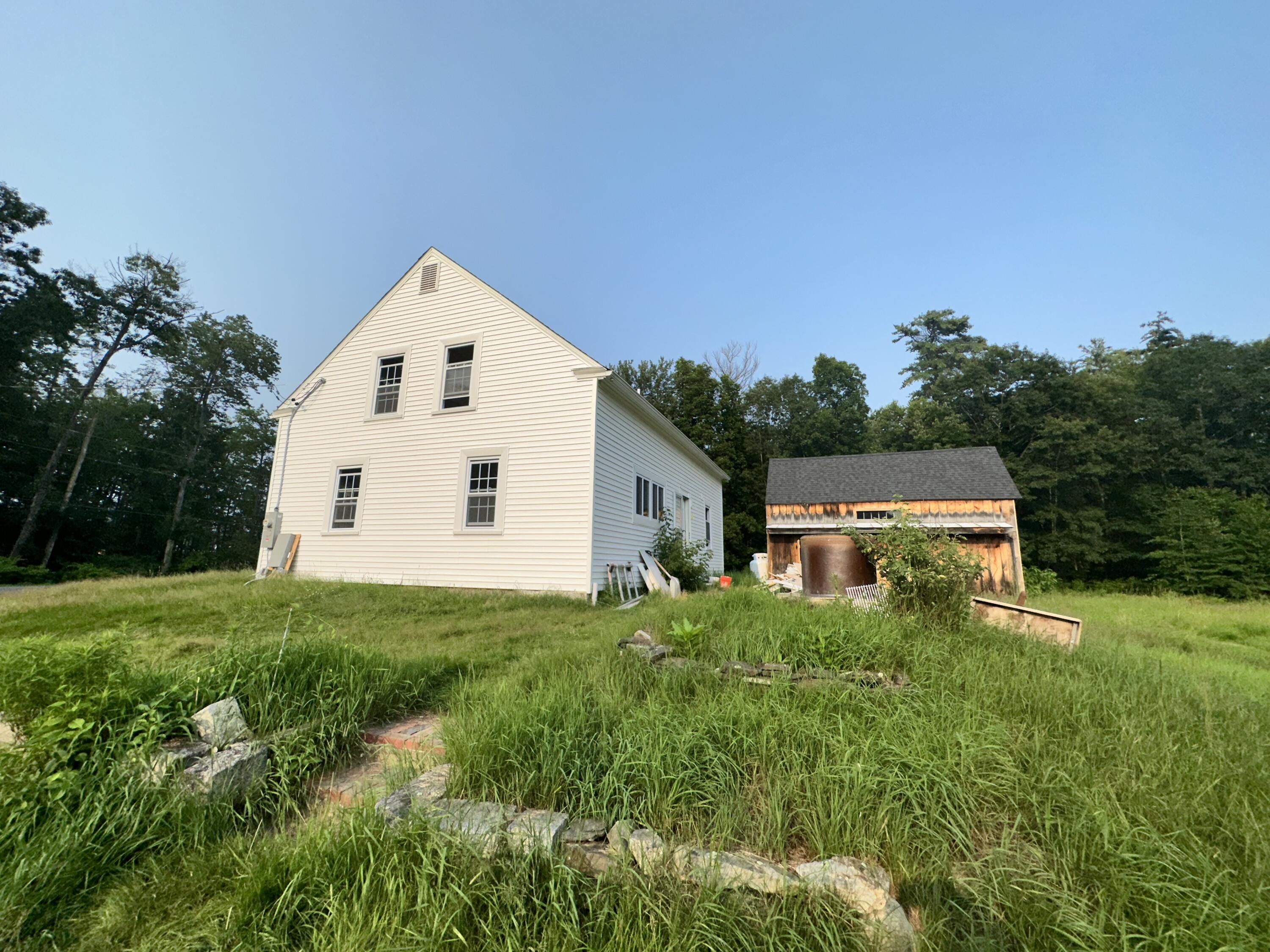 720 River Road Eliot, ME 03903 - Photo 4 of 31 3