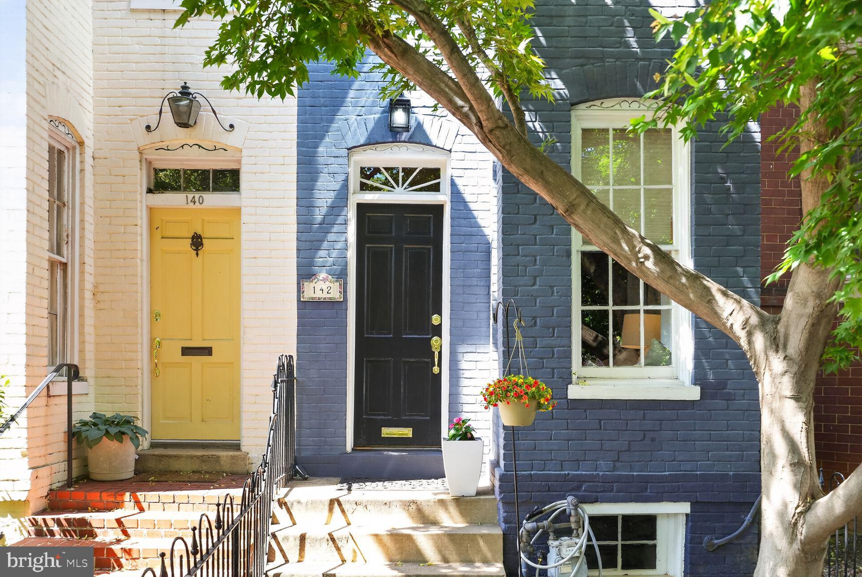 142 D Street Southeast Washington, DC 20003 - Photo 2 of 29 Sunny bayfront