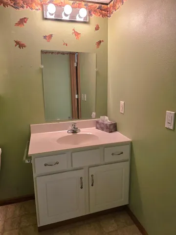 $339,900 | 305 Rock River Drive, Edgerton, MN 56128