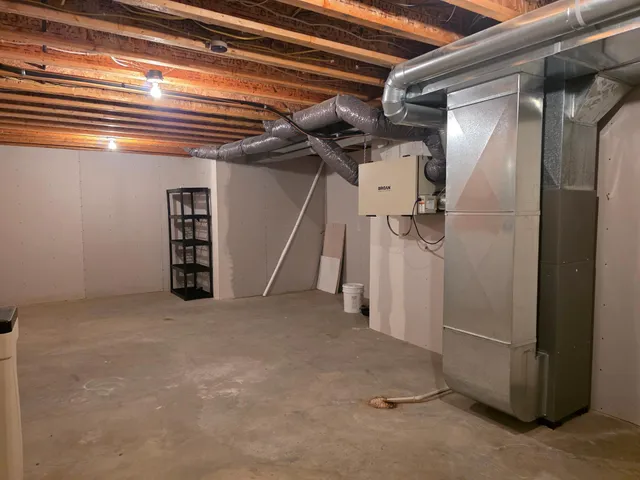 $339,900 | 305 Rock River Drive, Edgerton, MN 56128