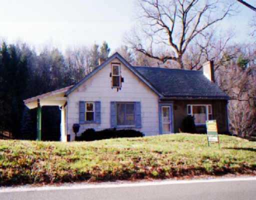 2422 Magee Road Franklin Park, PA 15143 - Photo 1 of 1 Gallery Image 1