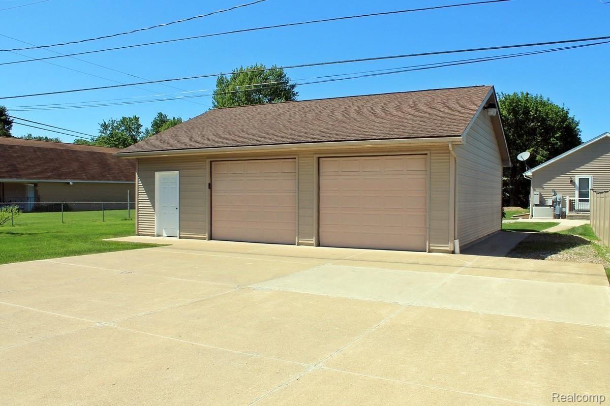 44444 Ecorse Road Belleville, MI 48111 - Photo 30 of 39 Garage