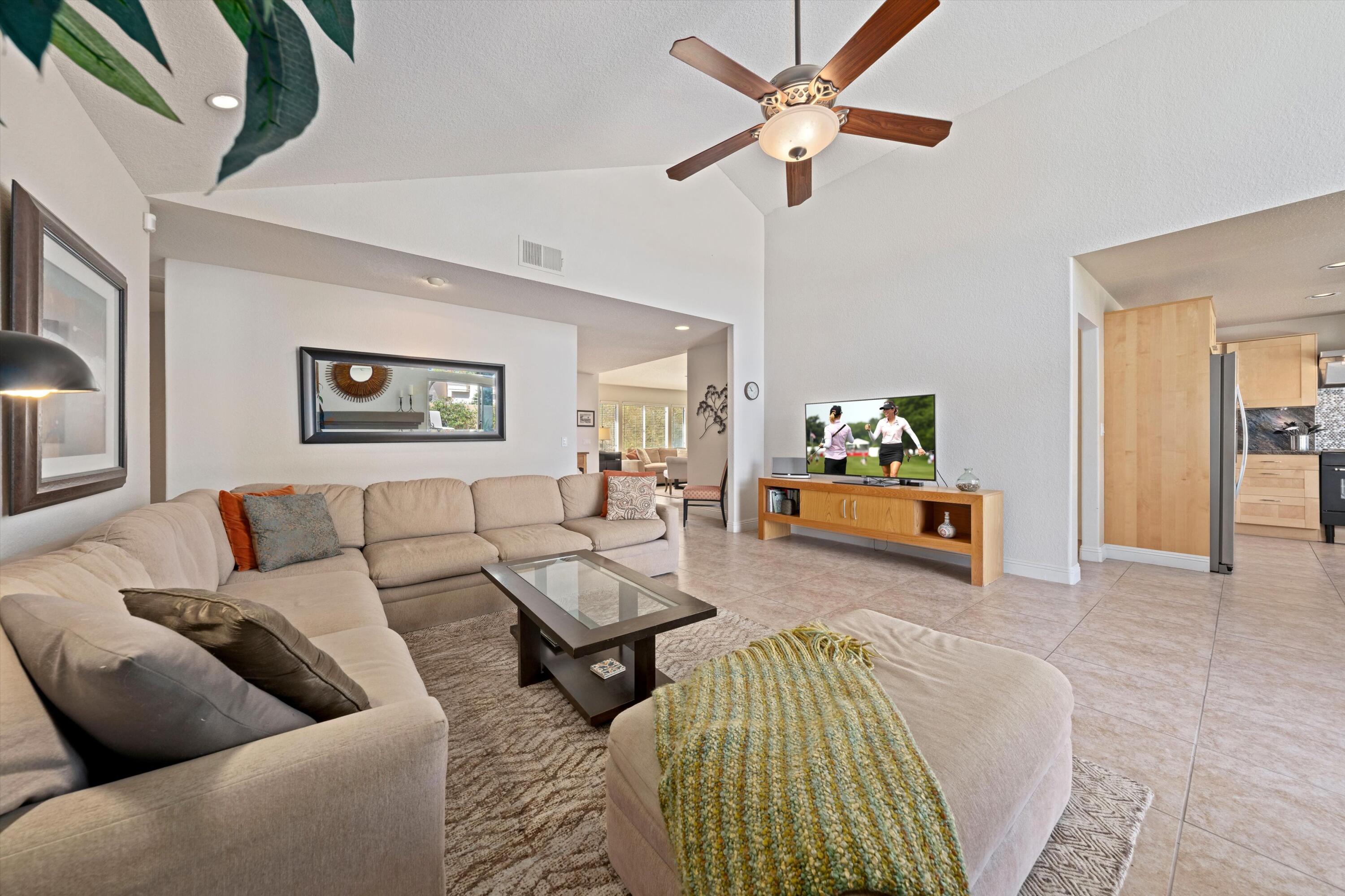78330 Vía Sevilla La Quinta, CA 92253 - Photo 37 of 49 a living room with furniture