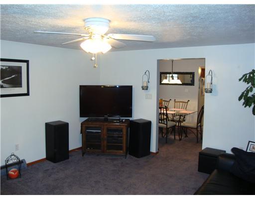 215 Sarah Street McKees Rocks, PA 15136 - Photo 10 of 14 Living Room.