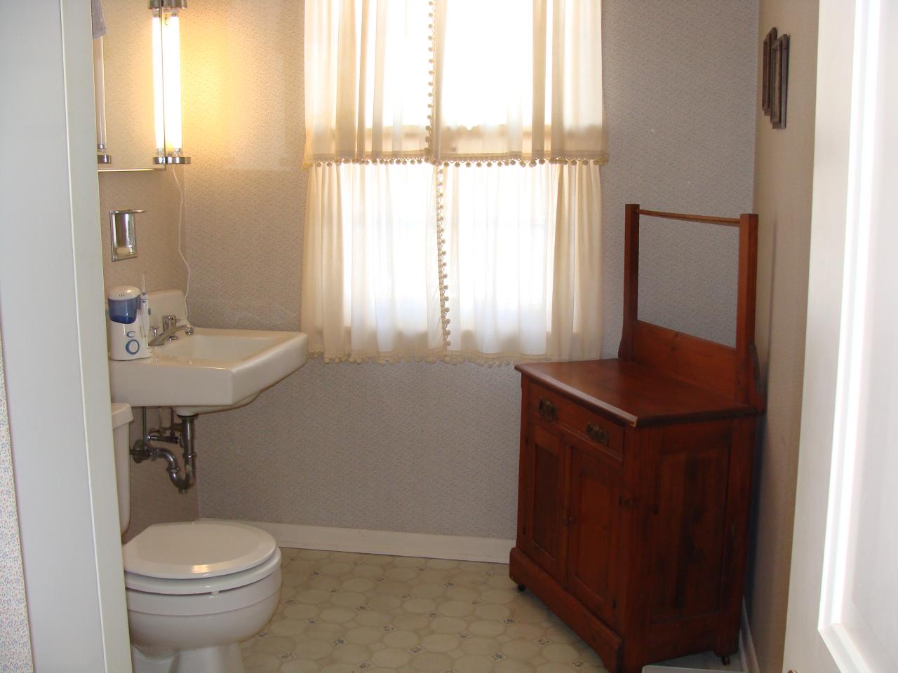 3 Cherry Hill Road Stockbridge, MA 01262 - Photo 10 of 17 a bathroom with a toilet a sink and a window
