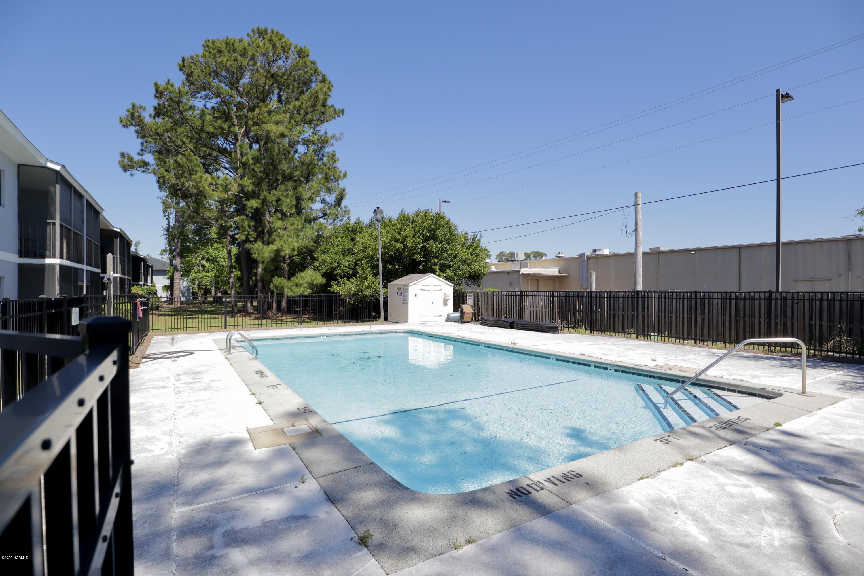 4435 Holly Tree Road Wilmington, NC 28412 - Photo 39 of 40 Community Pool