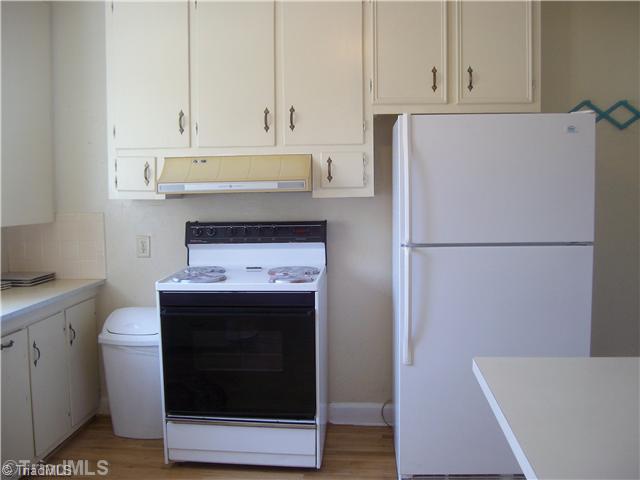6552 Germanton Road Germanton, NC 27019 - Photo 7 of 10 Kitchen.