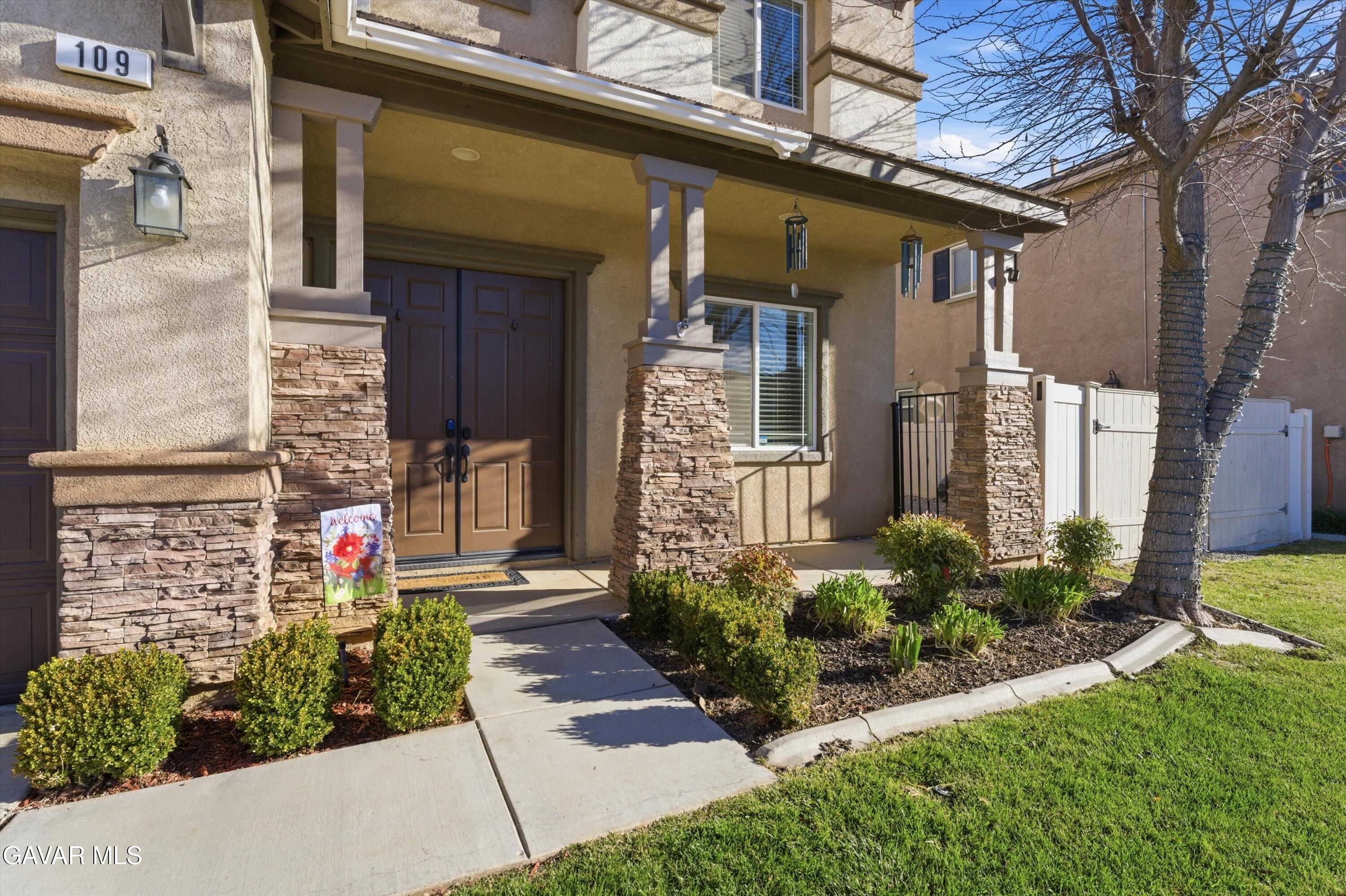 109 Oak Place Tehachapi, CA 93561 - Photo 8 of 25 02-JYP04928