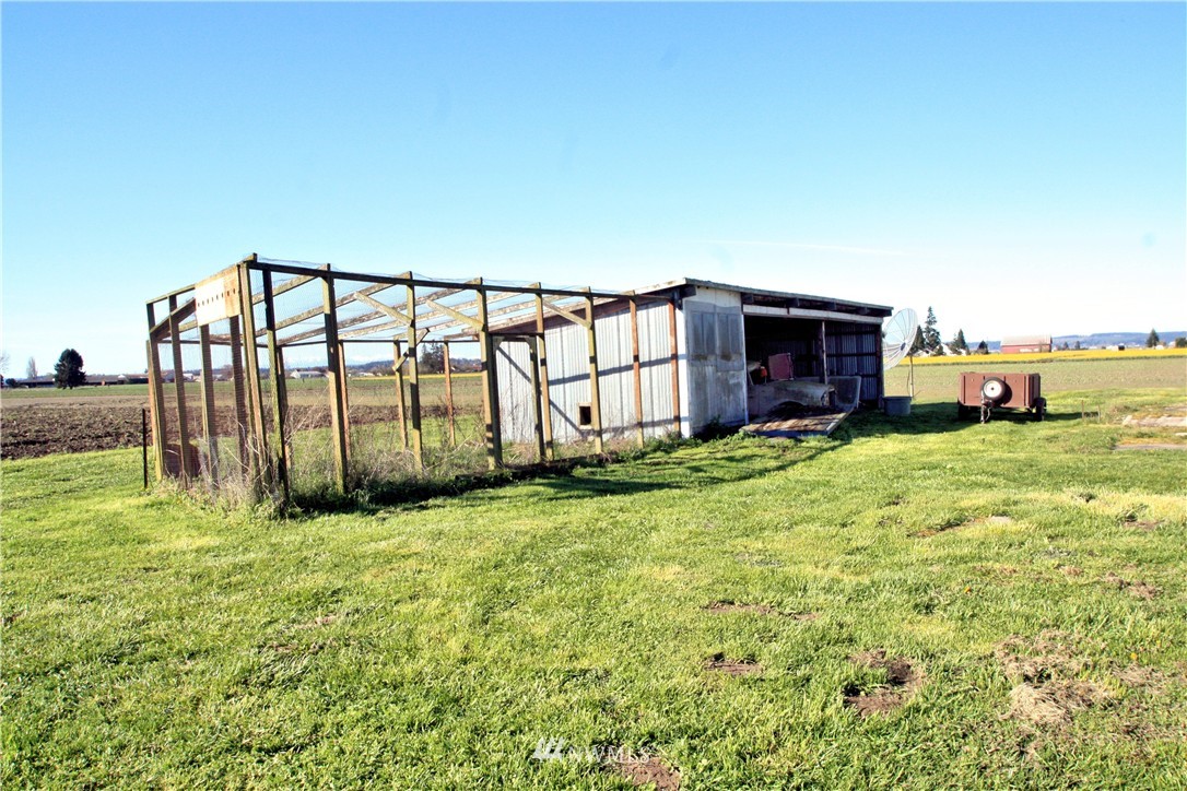 16324 Jungquist Road Mount Vernon, WA 98273 - Photo 14 of 25 Gallery Image 14