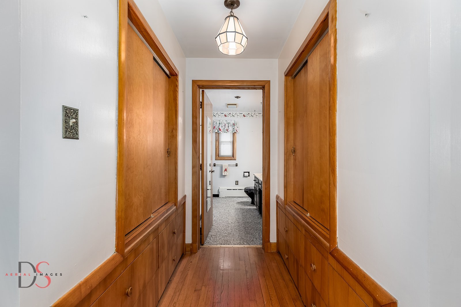 3476 East 27th Road Marseilles, IL 61341 - Photo 16 of 32 a view of hallway with wooden floor