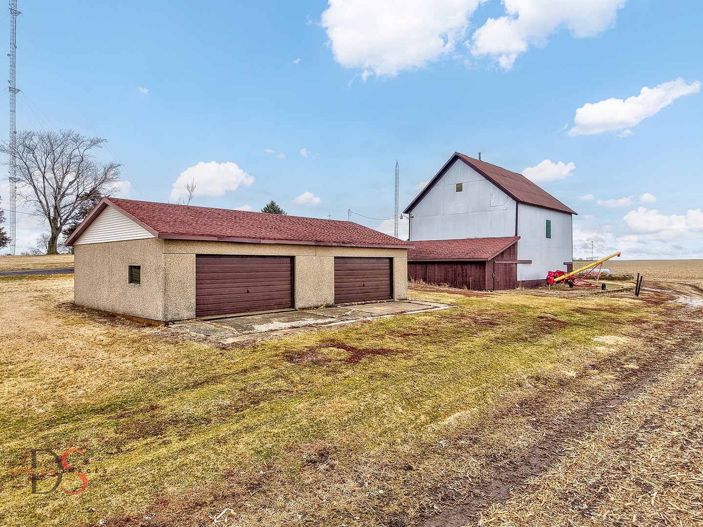 3476 East 27th Road Marseilles, IL 61341 - Photo 31 of 32 a view of a house with a yard
