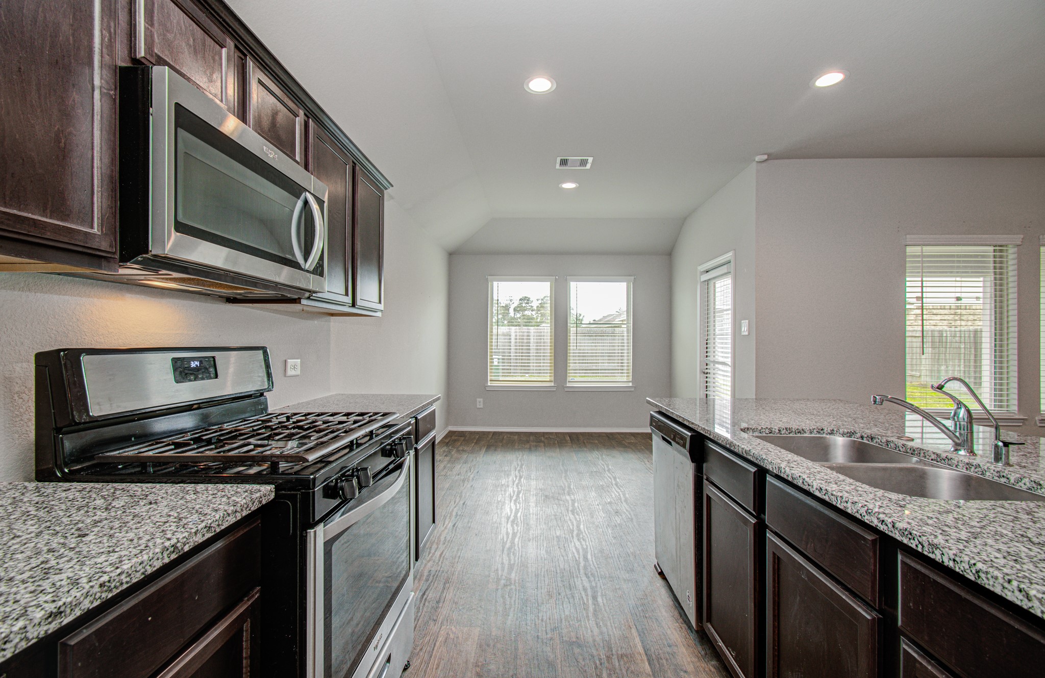 23719 Harrow Field Ln Spring Spring, TX 77373 - Photo 15 of 46 Gallery Image 15