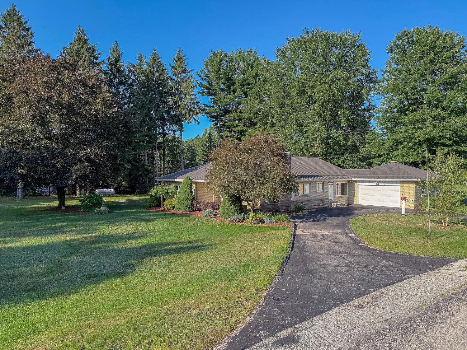 3999 North Castor Road Coleman, MI 48618 - Photo 2 of 56 Gallery Image 2