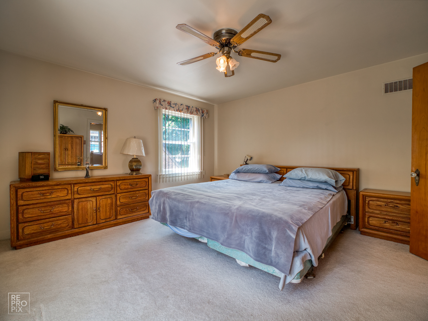 724 Leesley Road Riverside, IL 60546 - Photo 14 of 19