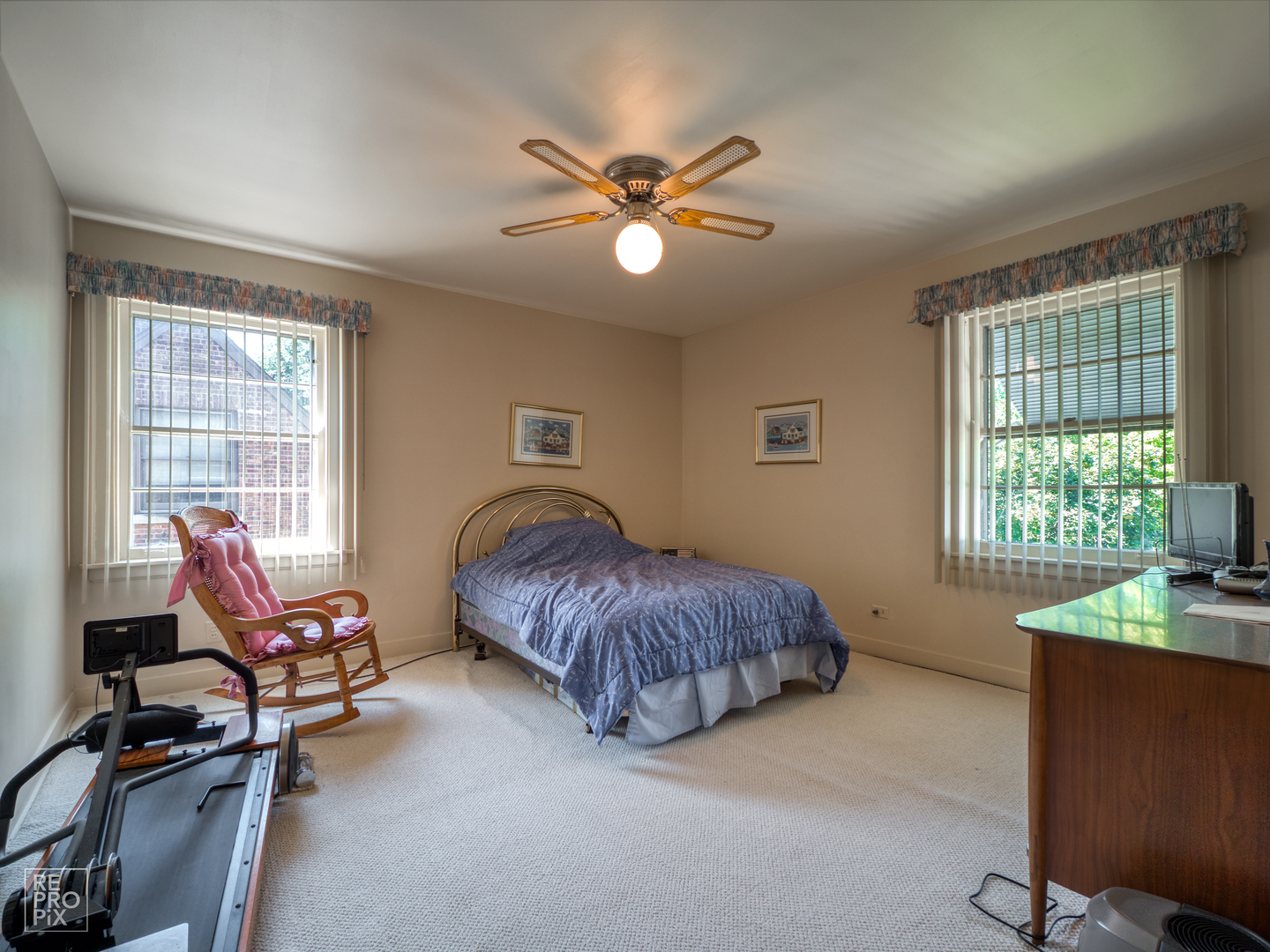 724 Leesley Road Riverside, IL 60546 - Photo 15 of 19