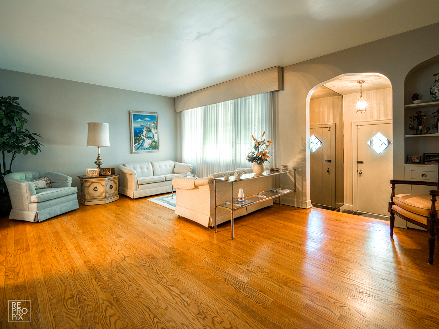 724 Leesley Road Riverside, IL 60546 - Photo 5 of 19