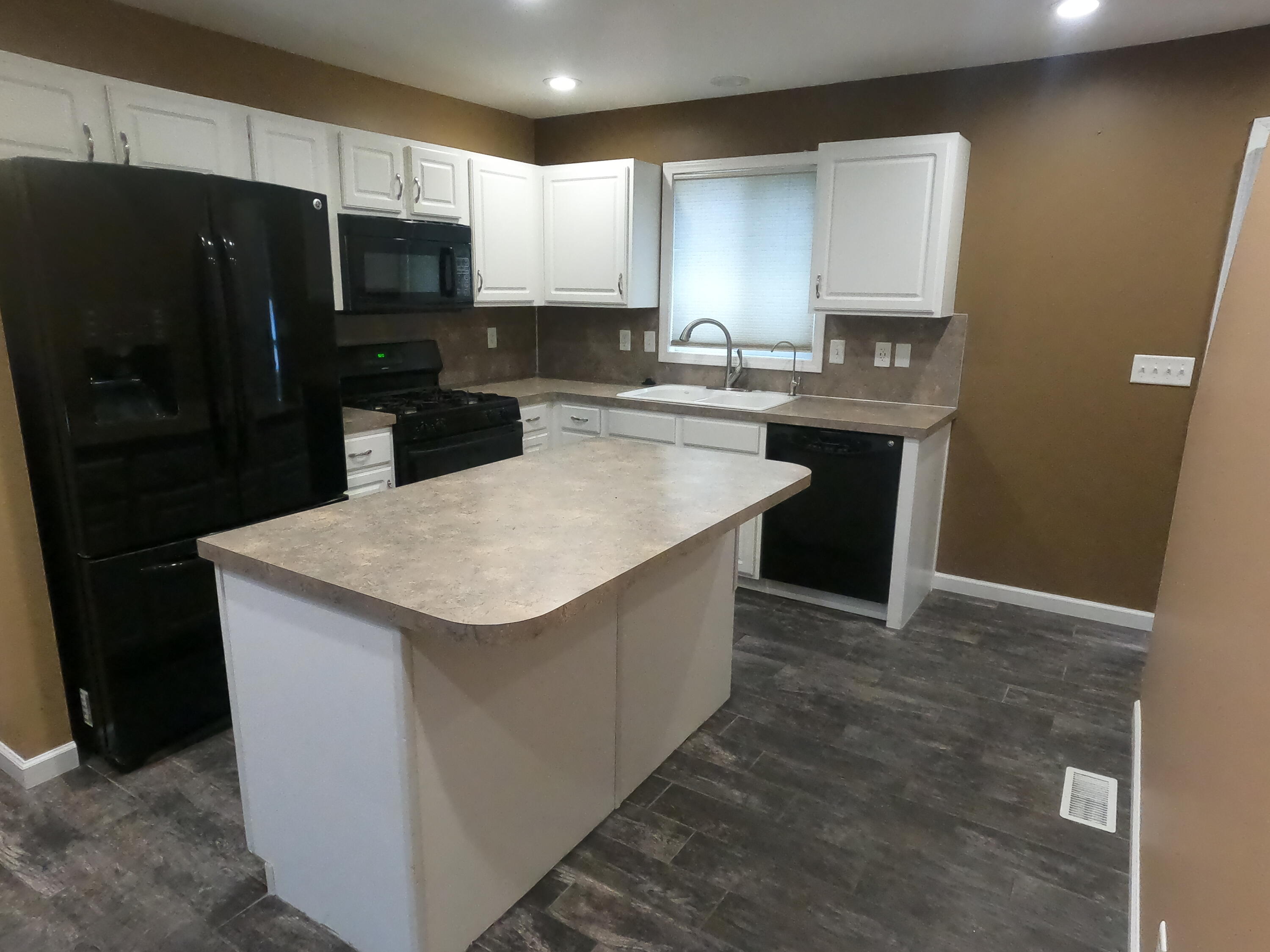 136 Irving Road, Unit 4 Middleville, MI 49333 - Photo 3 of 18 GOPR0136
