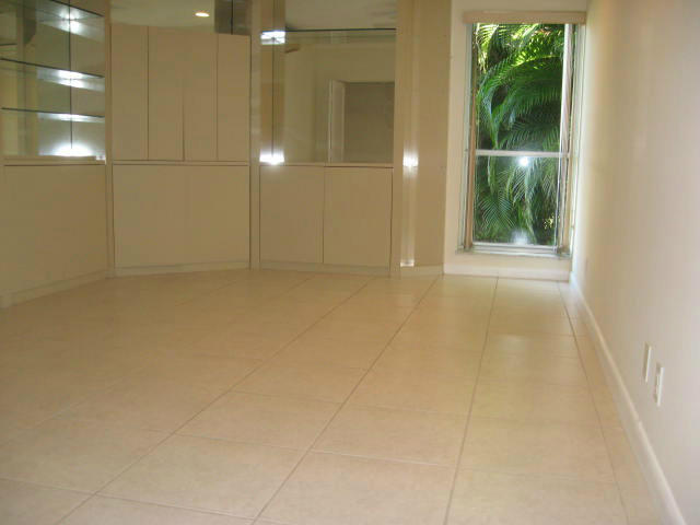 6165 Old Court Road, Unit 123 Boca Raton, FL 33433 - Photo 10 of 12 6165OldCt123Final 012