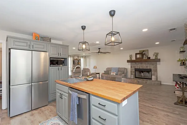 $825,000 | 13508 Deussen Road, Ponder, TX 76259