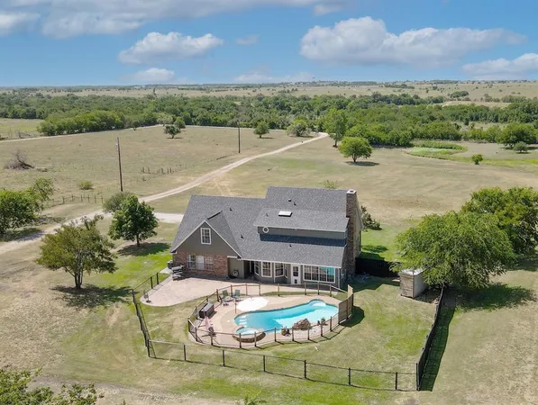 $825,000 | 13508 Deussen Road, Ponder, TX 76259