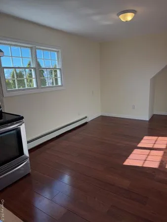 $2,900 | 91 15th Avenue, West Babylon, NY 11704
