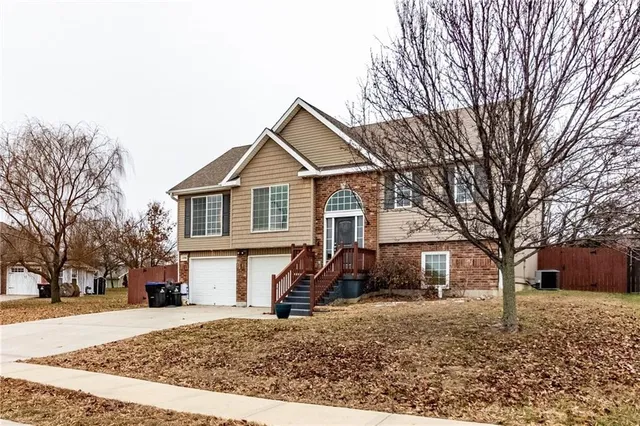 $325,000 | 1206 Kimmy Lane, Warrensburg, MO 64093