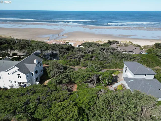 $279,000 | Shoreline Loop, Unit 28, Florence, OR 97439