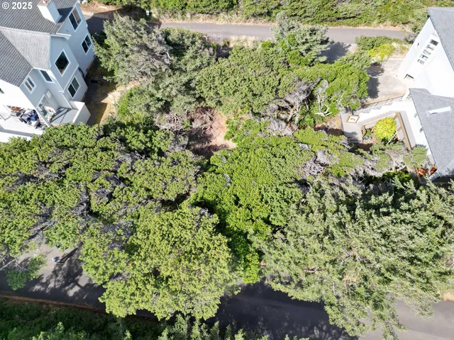 $279,000 | Shoreline Loop, Unit 28, Florence, OR 97439