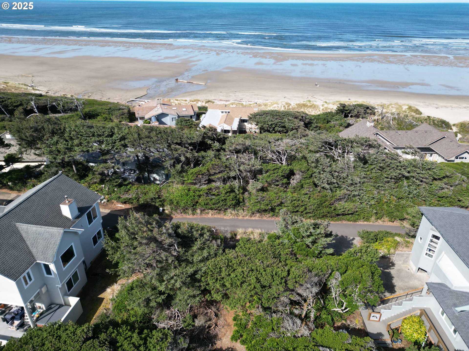 Shoreline Loop, Unit 28 Florence, OR 97439 - Photo 7 of 16