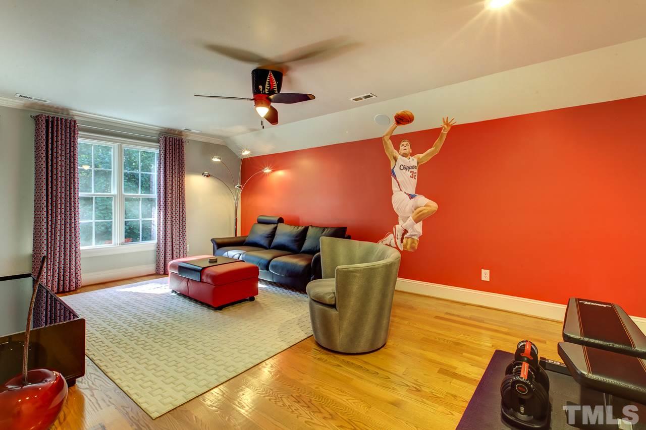 1420 Wynncrest Court Raleigh, NC 27603 - Photo 25 of 30 a living room with furniture