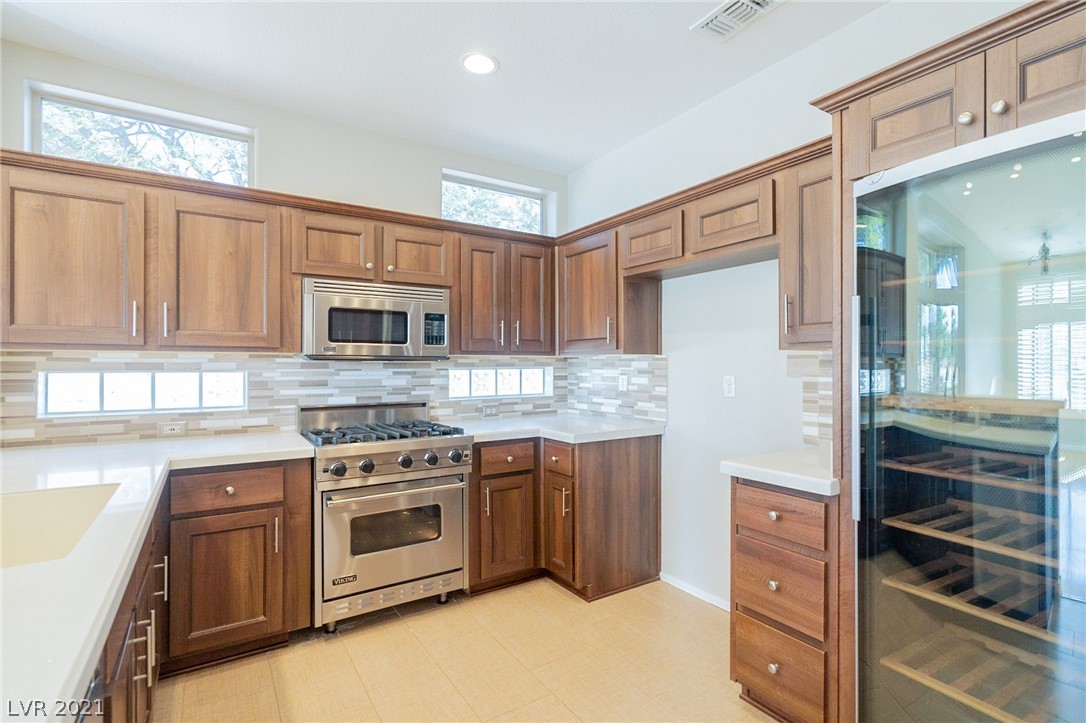 9117 Villa Ridge Drive Las Vegas, NV 89134 - Photo 2 of 16