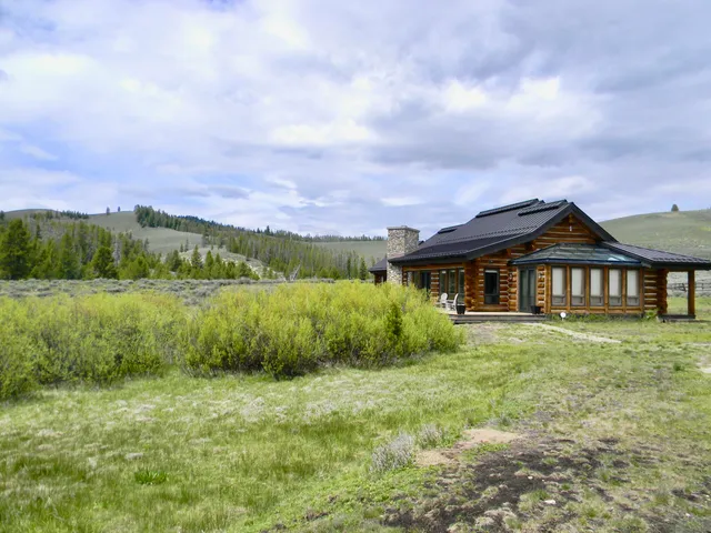 $6,950,000 | 1000 Nip And Tuck Road, Stanley, ID 83278