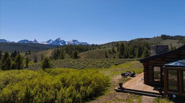 $6,950,000 | 1000 Nip And Tuck Road, Stanley, ID 83278