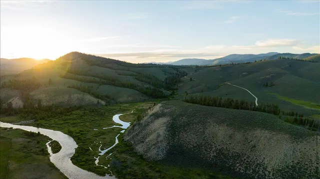 $6,950,000 | 1000 Nip And Tuck Road, Stanley, ID 83278