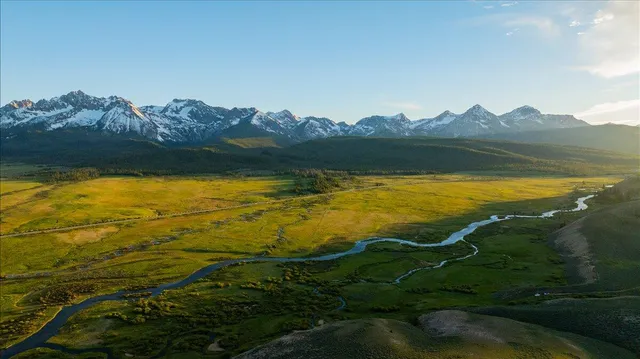 $6,950,000 | 1000 Nip And Tuck Road, Stanley, ID 83278