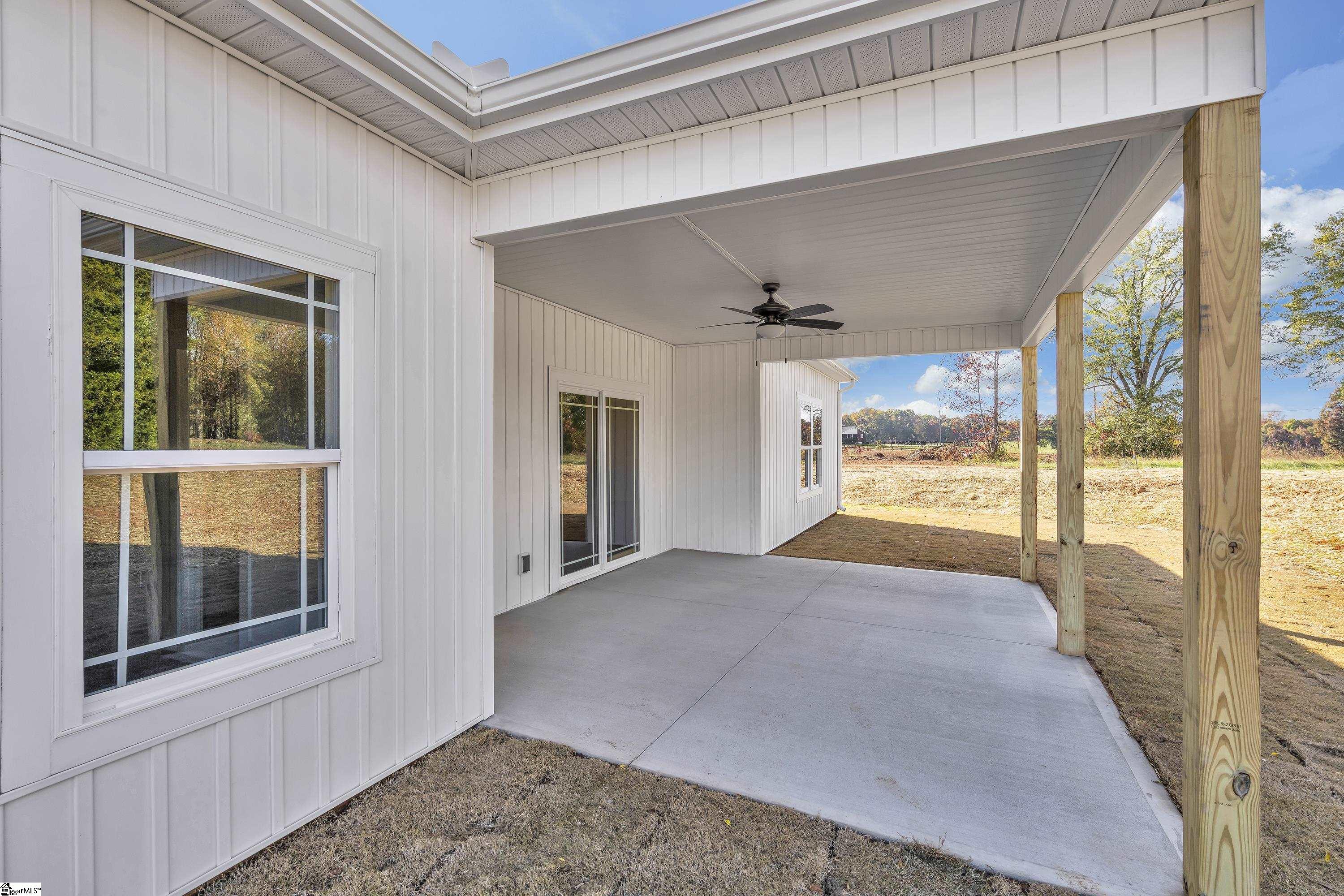 1228 Switzer Green Pond Road Woodruff, SC 29388 - Photo 3 of 21