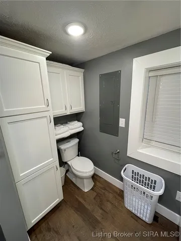 $259,950 | 2506 South Mt Zion Church Road, Pekin, IN 47165