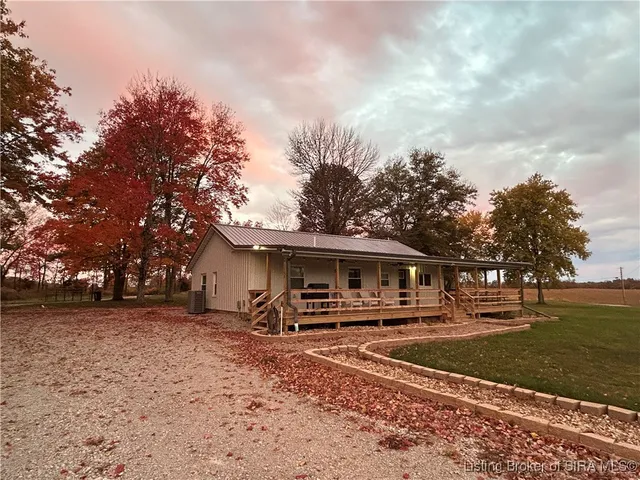 $259,950 | 2506 South Mt Zion Church Road, Pekin, IN 47165