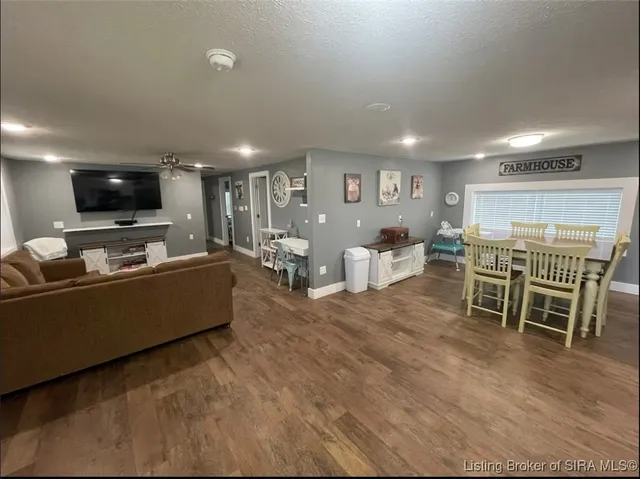 $259,950 | 2506 South Mt Zion Church Road, Pekin, IN 47165