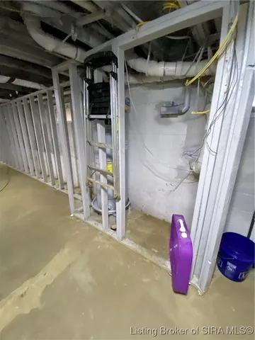 $259,950 | 2506 South Mt Zion Church Road, Pekin, IN 47165