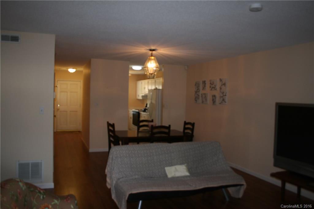8084 Knights Bridge Road, Unit 276 Charlotte, NC 28210 - Photo 3 of 24 Gallery Image 3