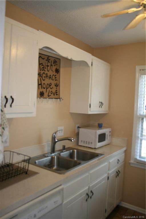 8084 Knights Bridge Road, Unit 276 Charlotte, NC 28210 - Photo 6 of 24 Gallery Image 6