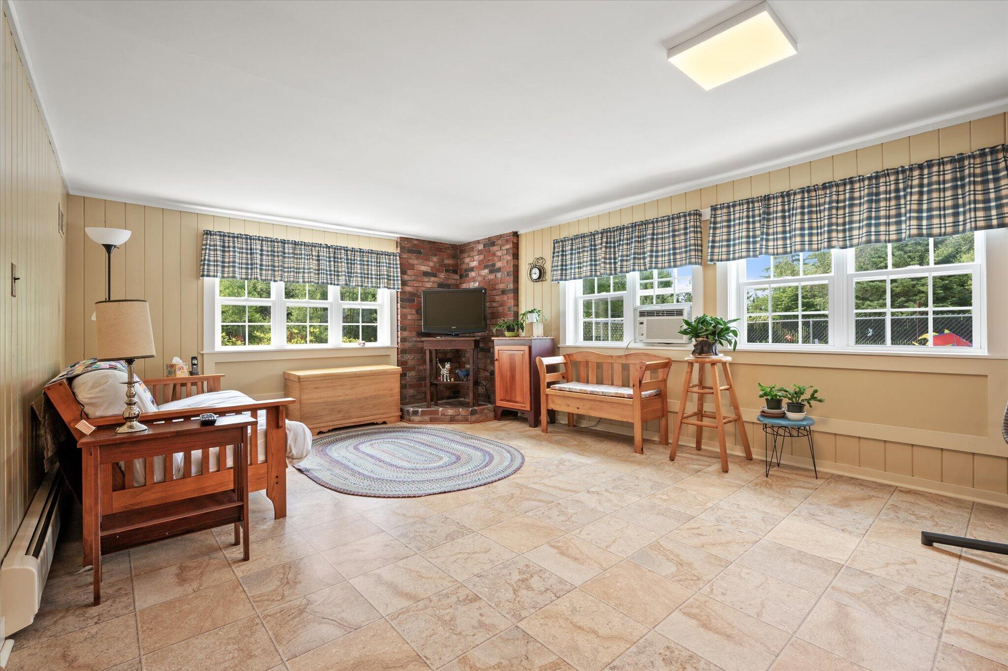 1224 Dover Road Garland, ME 04939 - Photo 25 of 73 Family / Sun Room