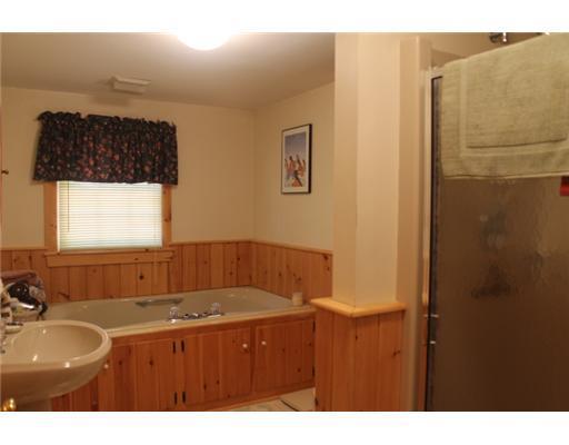 5 Birch Road Greenwood, ME 04255 - Photo 11 of 17 Master Bath/Spa.