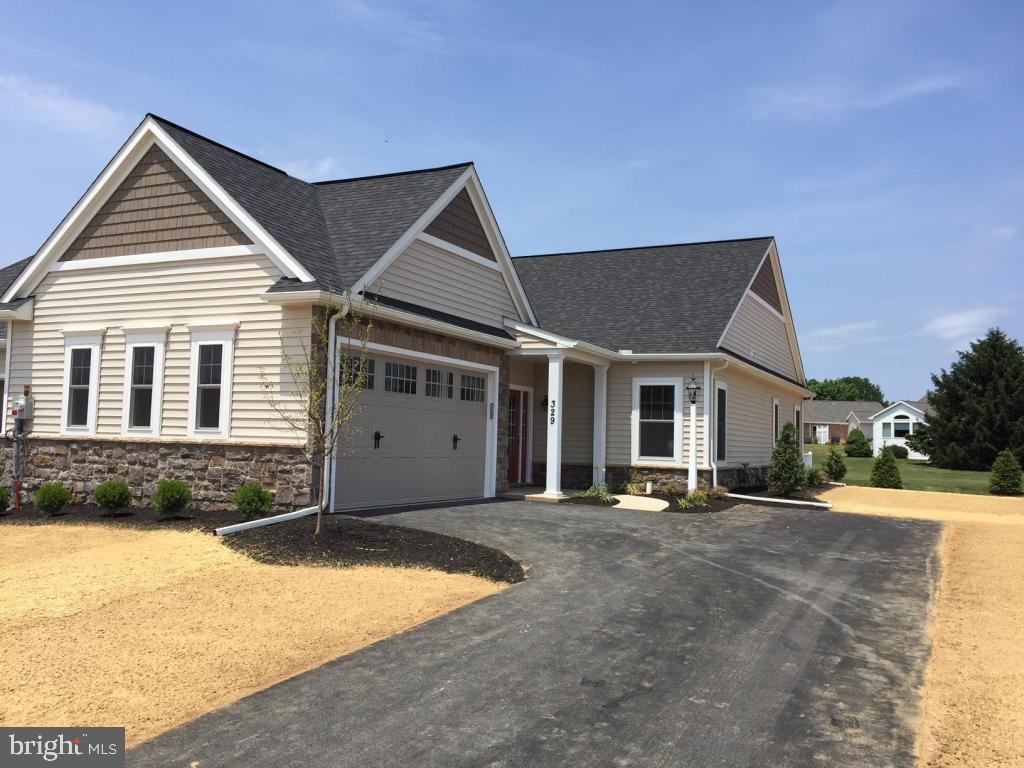 329 Pin Oak Drive, Unit 29 Lititz, PA 17543 - Photo 1 of 1 Gallery Image 1