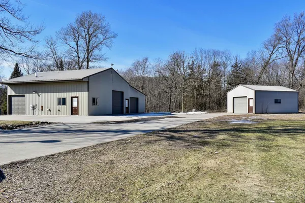 $725,000 | 63627 170th Avenue, Kellogg, MN 55945