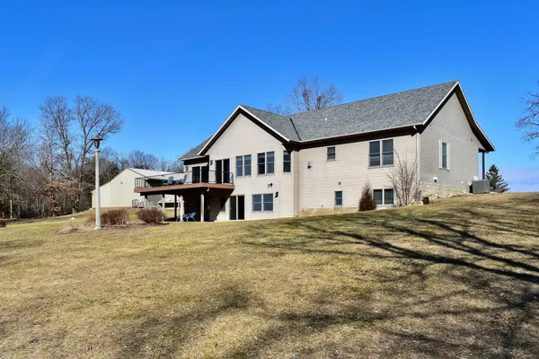 $725,000 | 63627 170th Avenue, Kellogg, MN 55945