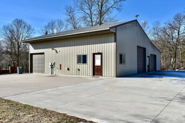 $725,000 | 63627 170th Avenue, Kellogg, MN 55945